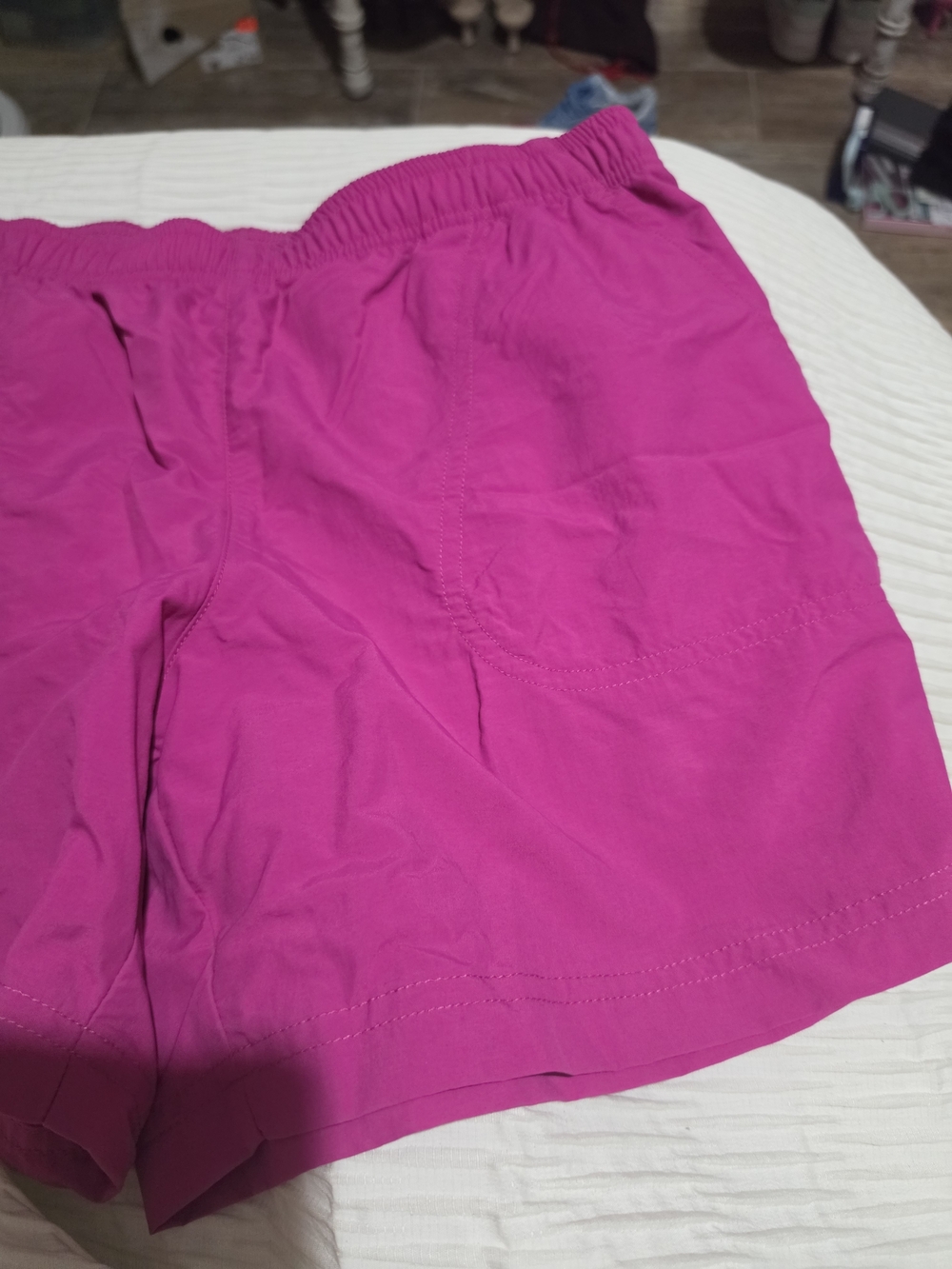 Columbia Brand Women’s Fuchsia Elastic-Waist Casual Shorts Small Like New - Picture 2 of 3